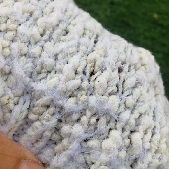 Thick Knitted Fashion Nova Sweater - Picture 5 of 10